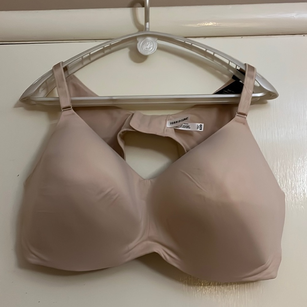 NWT-TORRID Wirefree Lightly lined every day bra - 52D